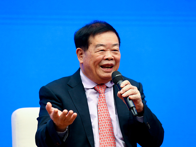 曹德旺參加國新辦中外記者見面會(huì)：做慈善不止是捐錢